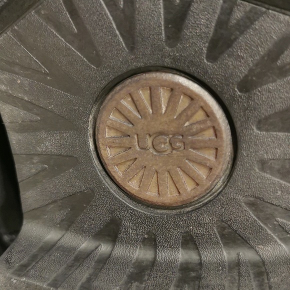 Ugg Australia Biltmore Chukka Men's Black Waterproof Boots - Picture 10 of 10